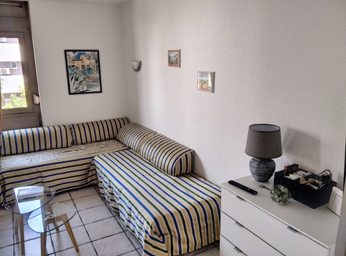 couchage double dans le salon