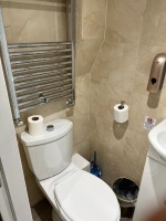 Apt.13Private bathroom