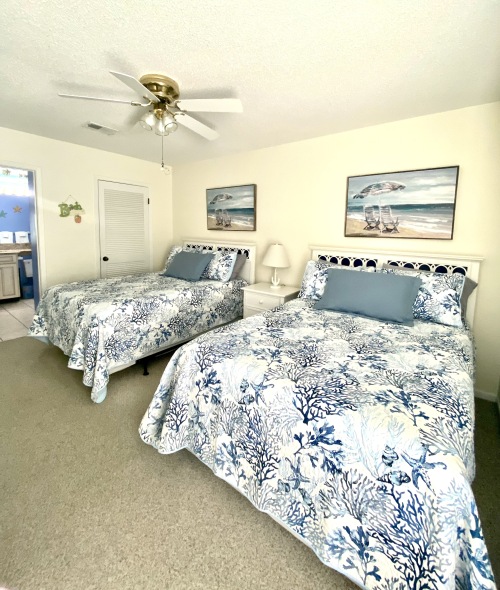 Guest bed 2 full beds