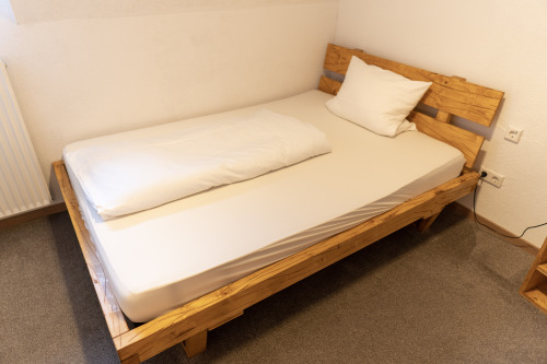 Einzelzimmer-Standard-Eigenes Badezimmer-Badezimmer auf Flur - ab 3 Nächten