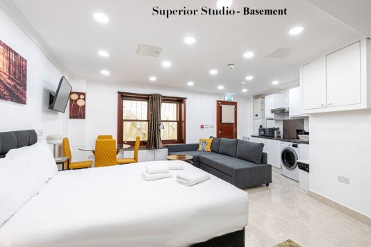 Superior Studio - Basement