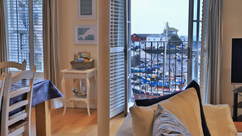 Harbourside Apartment - 