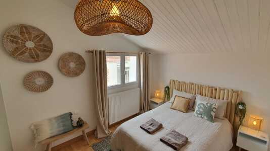 Chambre 4 avec lit Queen size 160 cm