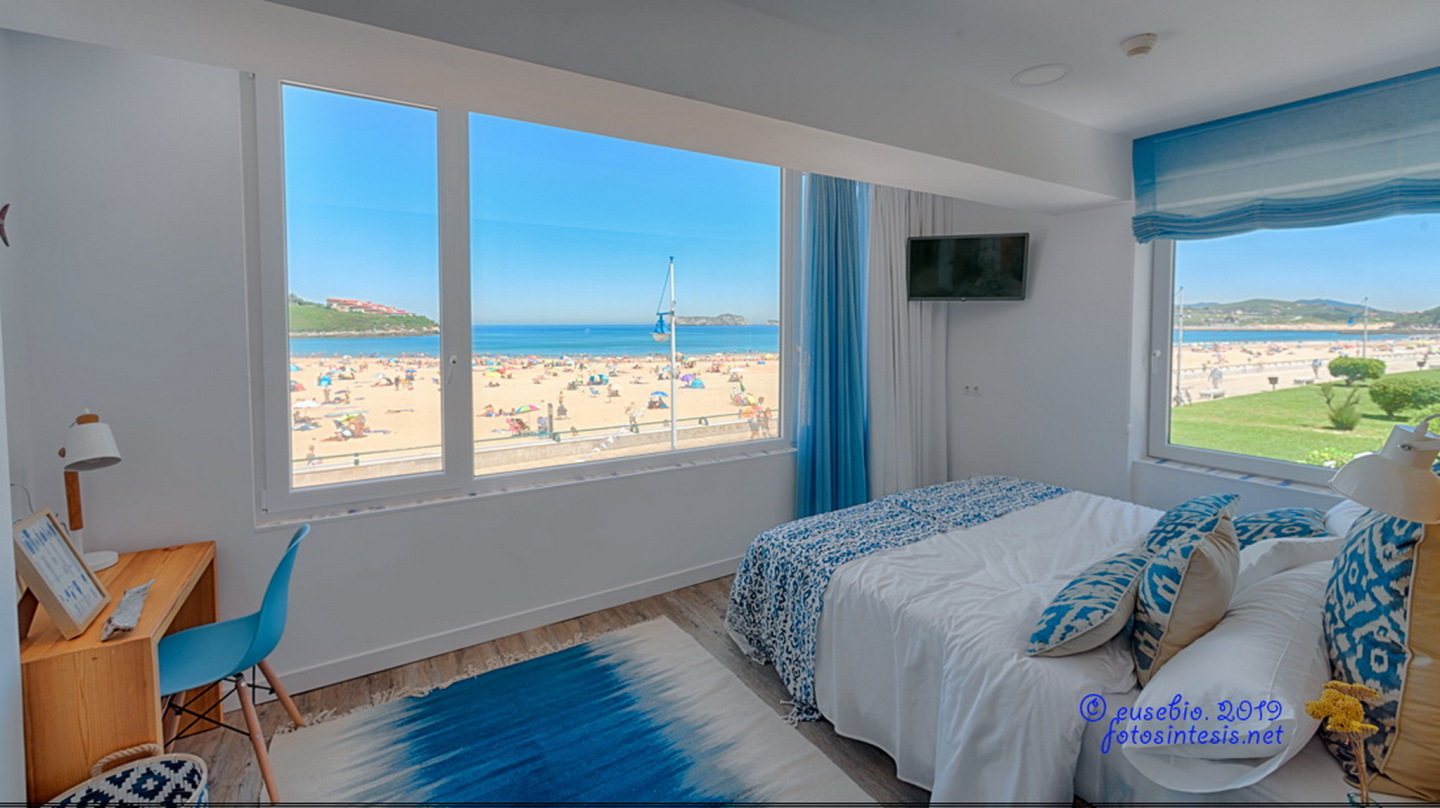 La Surfería Suances Hotel en la playa