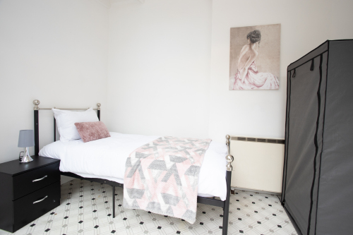 Family Room - Bedroom 1