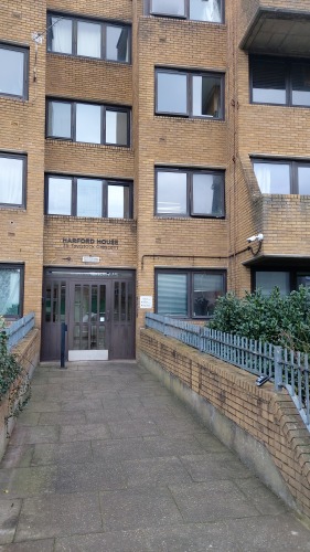 Building entrance picture