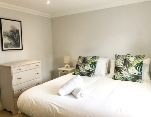 Crown Mews by Stay Focused SA - Main Bedroom