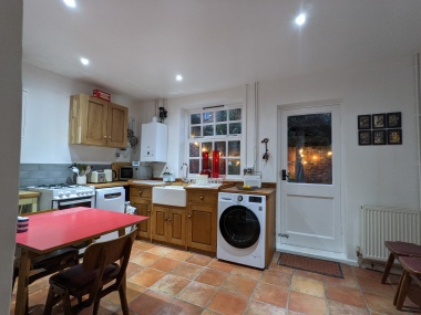 Kitchen with dining table