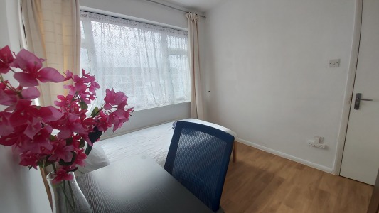 Double bedroom 101-4