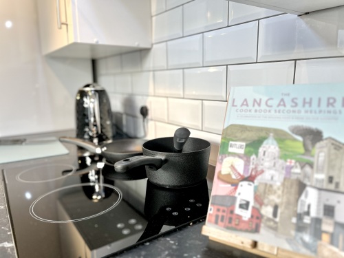 Kitchen - Fully equipped for seamless cooking