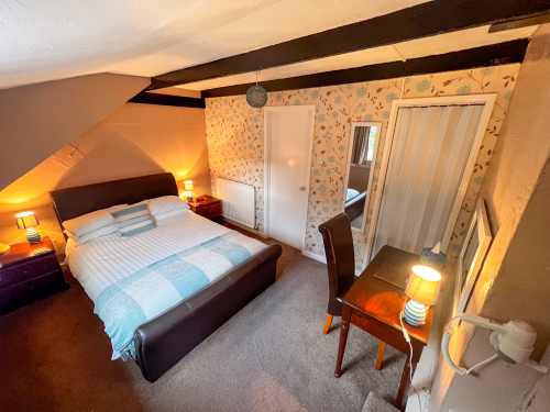Double room-Comfort-Ensuite-Small Double 1 person - Base Rate