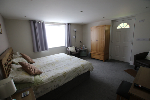 Premium-Double or Twin-Garden View-Wet room-Room 5 - Ground Floor - Base Rate