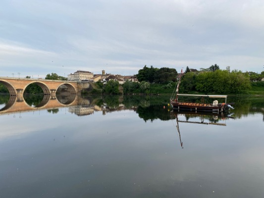 Bergerac - la Dordogne, gabarre et vieux pont