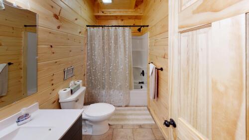Main Level Bathroom #2: Shower/Tub Combo