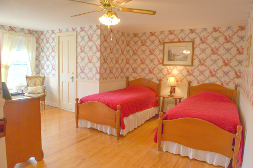 C9 Carriage House -2 Twin-Double room-Ensuite-Standard-Countryside view - Base Rate