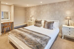 Main King Bedroom with En-Suite