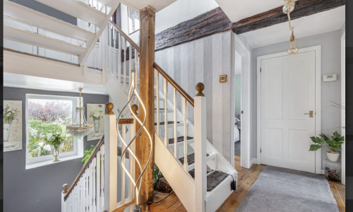 1st floor landing,
