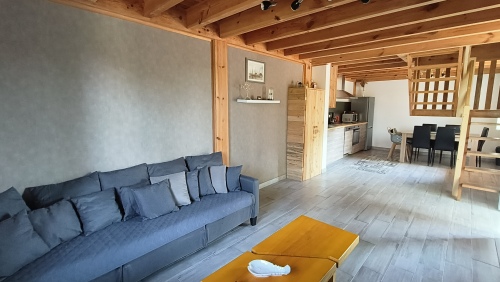 Pièce à vivre spacieuse