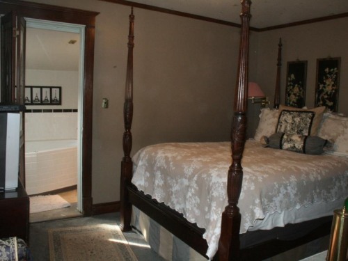 Parisienne Bedroom