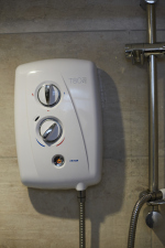 Sparkling Clean Bathrooms – Relax & Refresh at Your Huddersfield Deal House