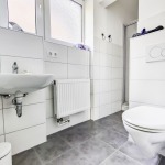 modernes Badezimmer