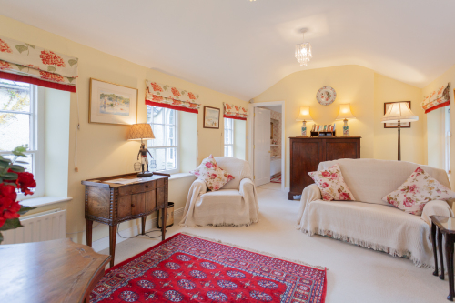 House-Traditional-Ensuite with Bath-Garden view - Base Rate