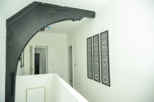 A carefully curated interior for a comfortable and enjoyable stay.