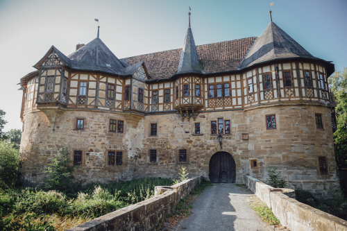Schloss Irmelshausen Ferienwohnungen