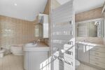 Salle de bain de la chambre 1
