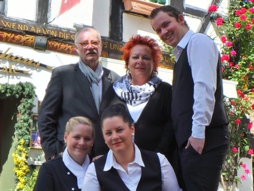Hotelbetriebe Güldenhaupt GmbH - Familie Güldenhaupt heißt Sie herzlich willkommen im Herzen der Altstadt.