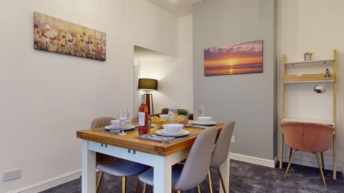 Dining room so you can eat in and desk area to catch up on work