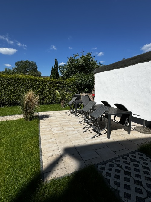 Garten + Terrasse für Gäste
