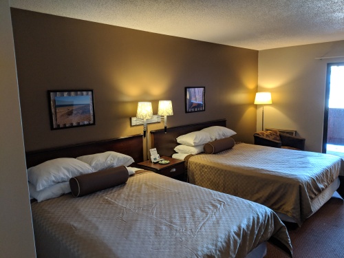 Lodge 2 Queen Room
