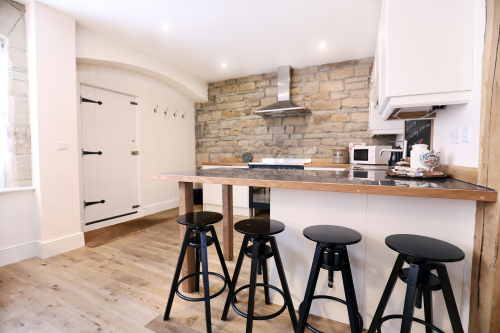 Stable Cottage - Modern Kitchen