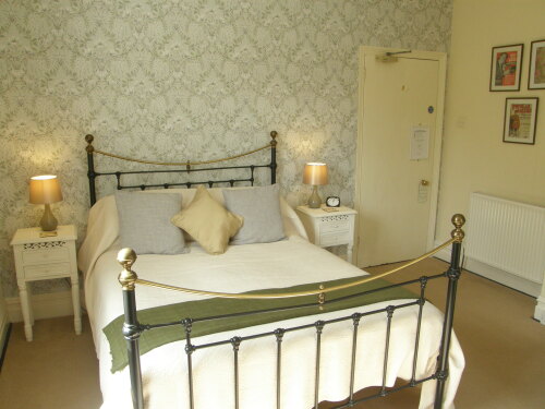 Marrdudd Room | Double | En-suite with Shower | Mountain View