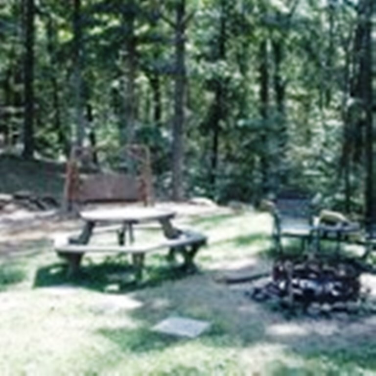 Stone Settler By Cabins In Hocking