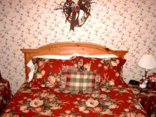 Northwoods room #10
