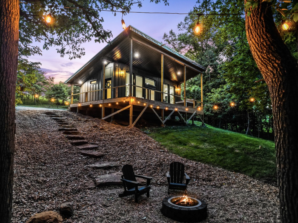 31557 Honeymoon Hideaway