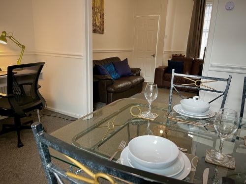 “Trendy table moments”