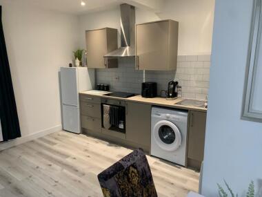 Fully equipped kitchen area for self catering