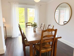 Gather around the elegant dining table, seating six guests in comfort. With stylish décor and a warm ambiance, it’s the perfect setting for shared meals and special moments.