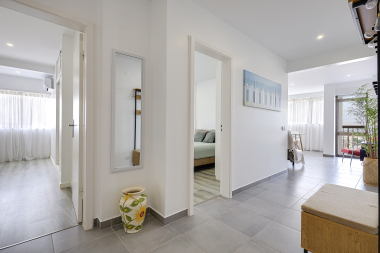 Entry corridor