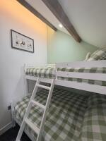 Double and single bunk beds