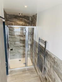 Moelfre - Shower Room