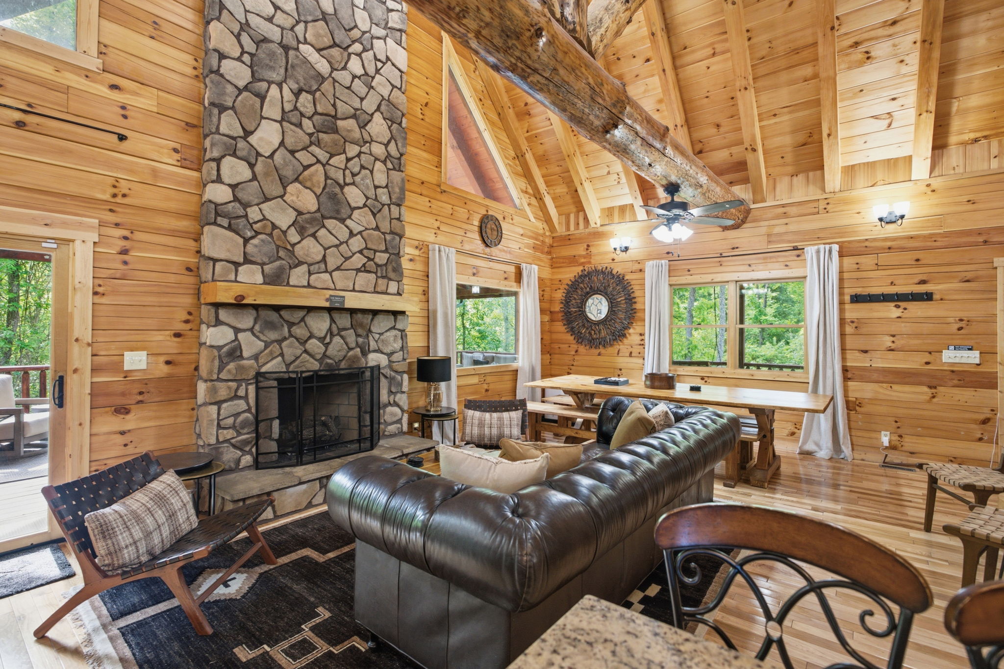 Firefly Hollow Lodge | Photo 13