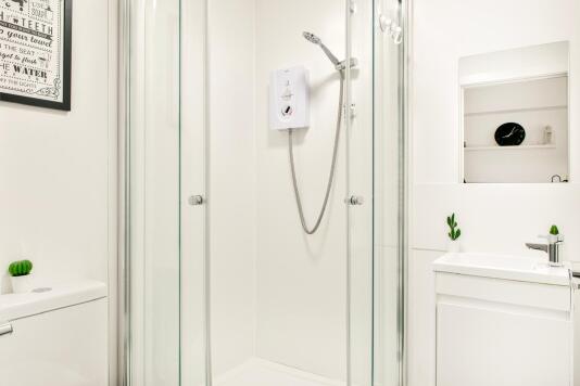 ROOM 2 BATHROOM