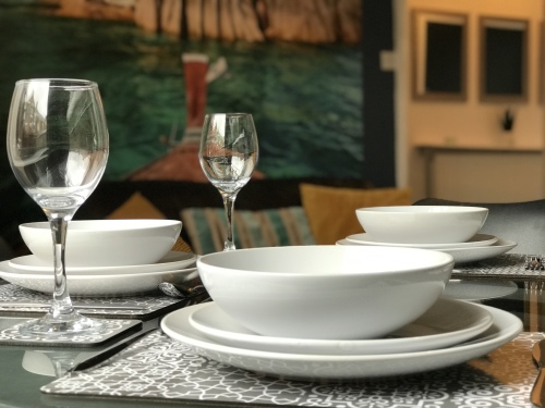 Dining area with everything you need to enjoy your meals