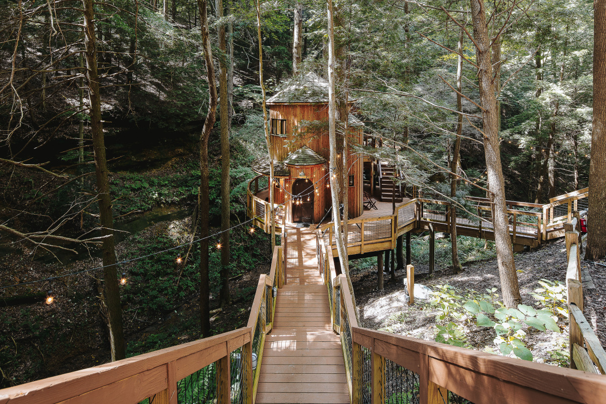 27154 The Hemlock Treehouse at Hocking Hills Treehouse Cabins