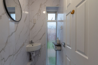 Shortlet express, beautiful 3 bedroom house in Laindon