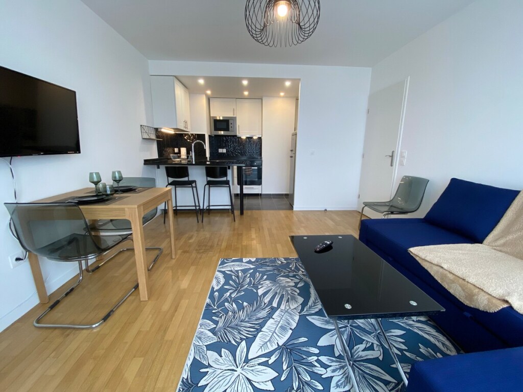 Blue By Dream Apartments